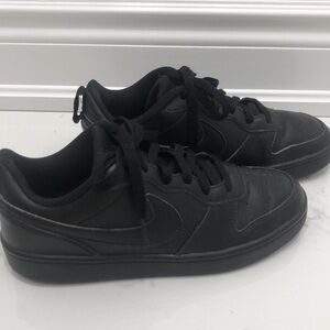 Nike Kid’s Grade School Borough Low Shoes